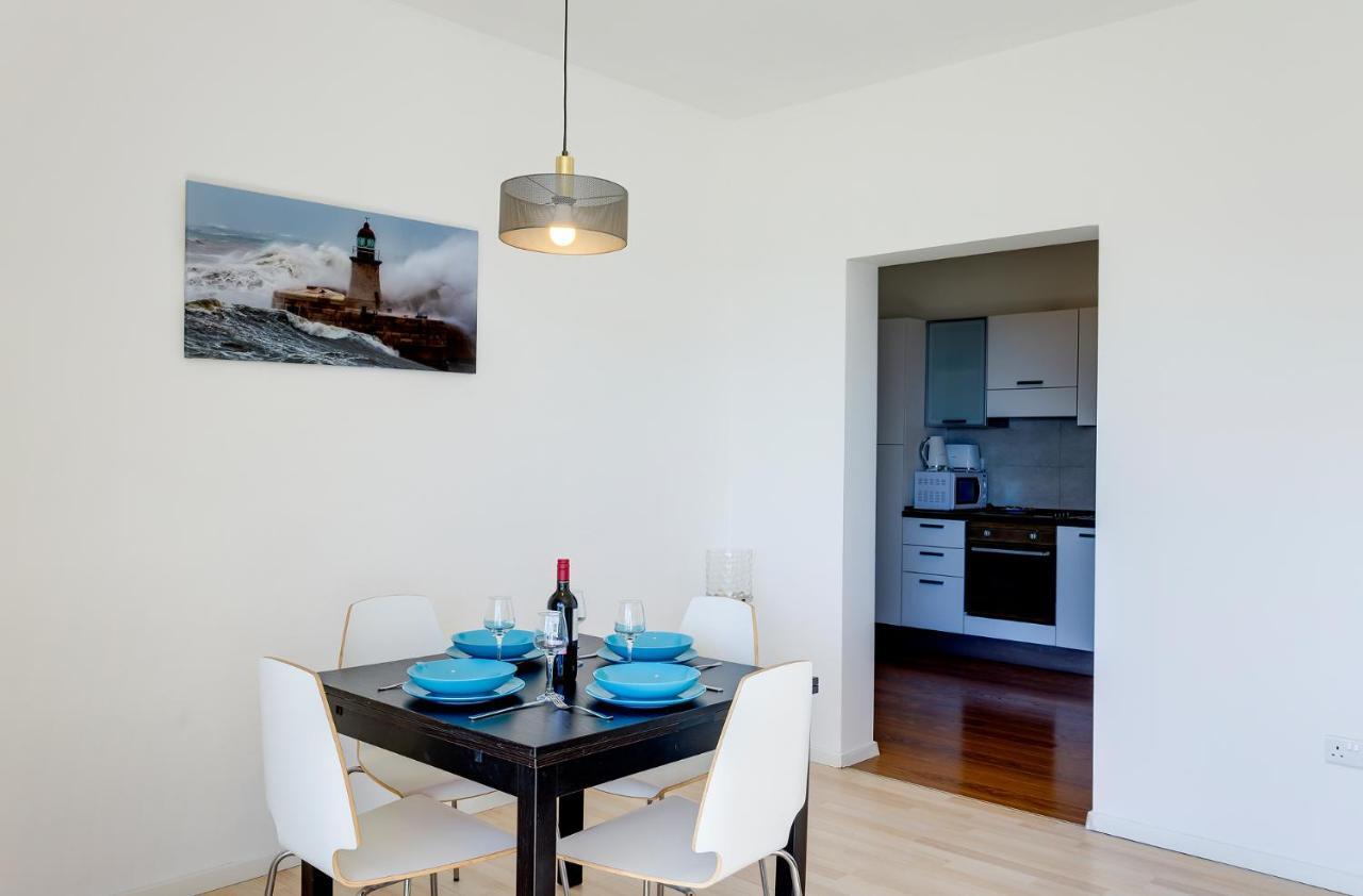 Apartment With Stunning Seaviews Sliema Exterior foto