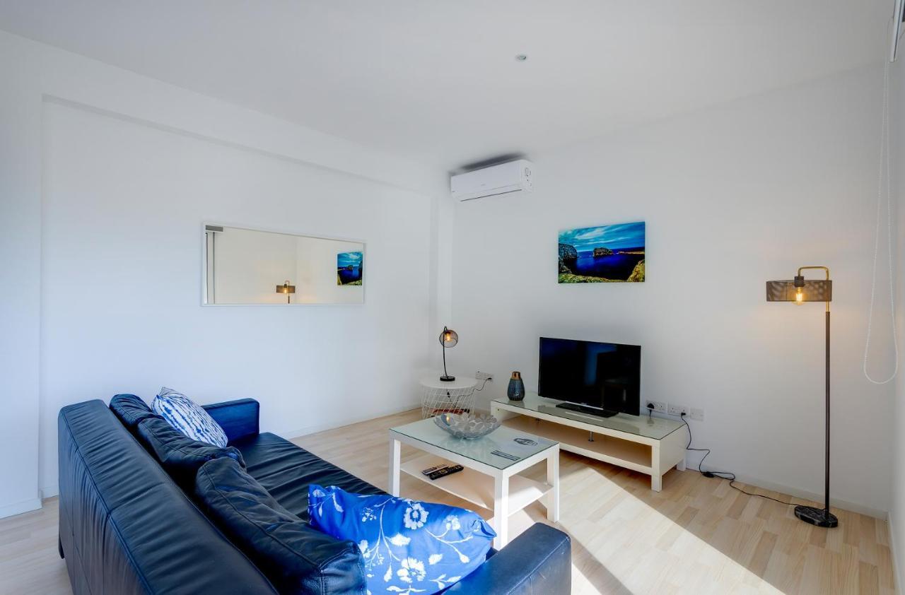 Apartment With Stunning Seaviews Sliema Exterior foto