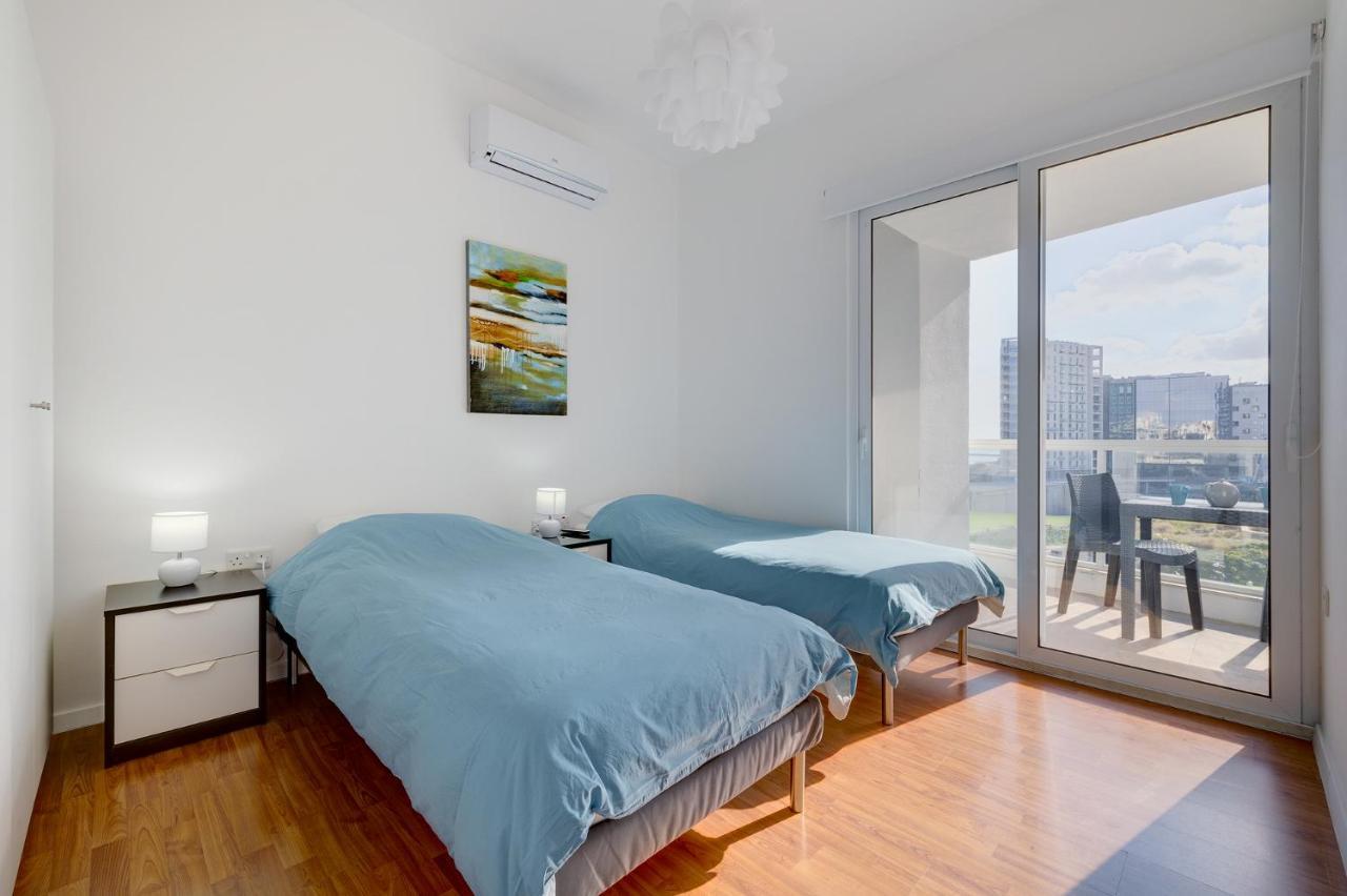 Apartment With Stunning Seaviews Sliema Exterior foto